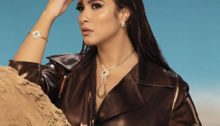 ياسمين عبد العزيز