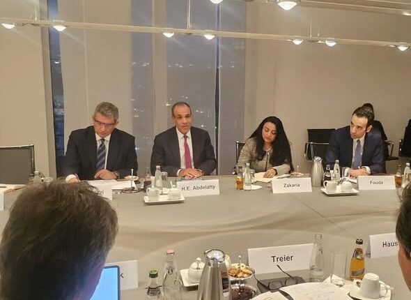 وزير الخارجية