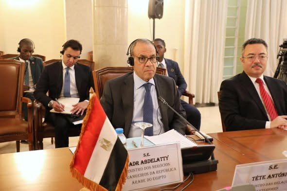 وزير الخارجية